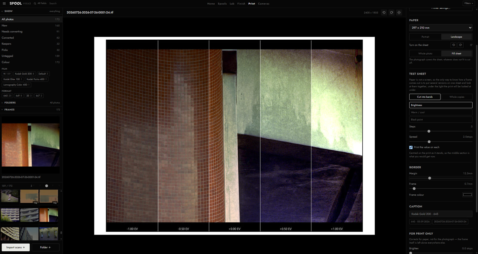 The Print tab: one frame cut into five vertical bands from minus one to plus one stop on a single A4 sheet